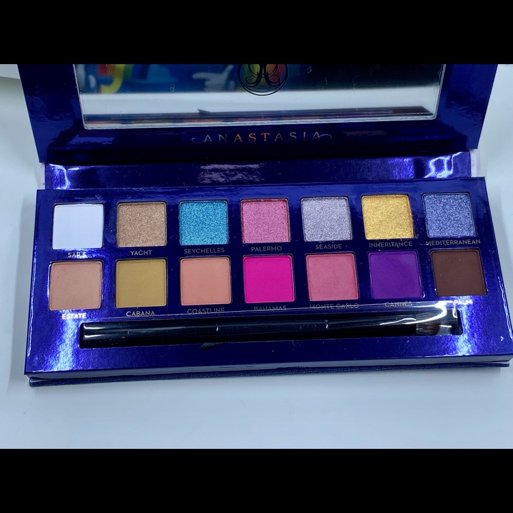 🌺 ABH Riviera Palette - Picture 3 of 13